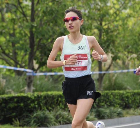 最快女照拂5个周末双休参赛！1天后冲20万奖金，7周狂赚37万？