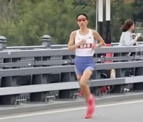 最快女照顾：跑完22公里再上班莫得影响！两者不突破，反而更得意