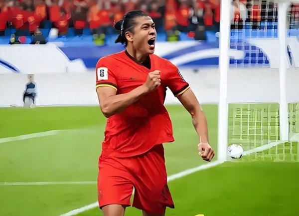 有时! 国安队明明点名但愿这位王牌留住, 他还要未经应许自宣走东说念主