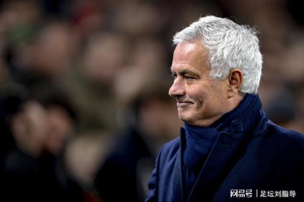穆里尼奥又赢球，距离榜首差5分，不舍弃不湮灭，狂东谈主畅思冠军