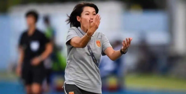 足协愤怒中国女足换帅，水庆霞意外二进宫，陈婉婷无缘只因少量