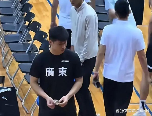 赢了又咋样，杜锋用东谈主照旧乱套，萨姆纳徐杰搭档竟成包袱注意轻视内情毕露