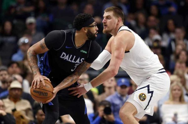 约基奇29+14掘金丢绝杀遭独行侠双杀 弗拉格33+9+9浓眉31+9