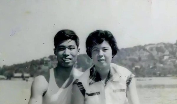 钟南山妻子上榜中国篮球名东说念主堂！新中国第一代女篮国手，女儿亦然寰球冠军