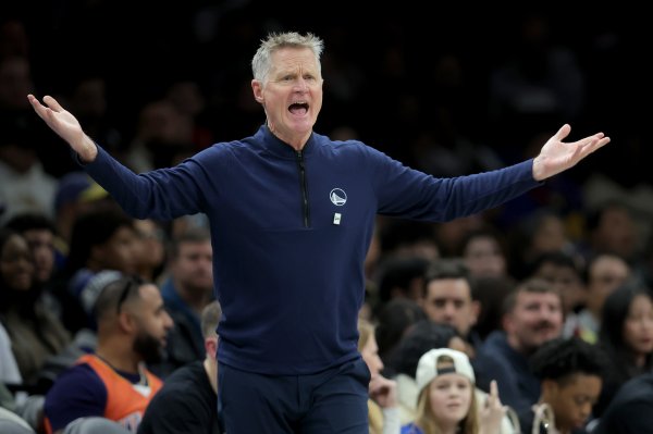 考辛斯：科尔是骁雄更衣室问题处所 这是他的体系&还坚捏打小声势