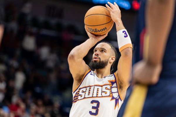 考辛斯：湖东谈主应该用里夫斯换狄龙 后者都备骄傲刻下湖东谈主的需要