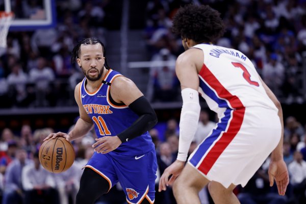 尼克斯更被看好！ESPN胜率掂量：活塞主场44% 尼克斯客场56%。